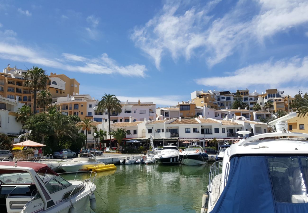 Apartment in Marbella - J61 Cabopino